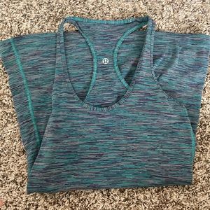 Lululemon workout top